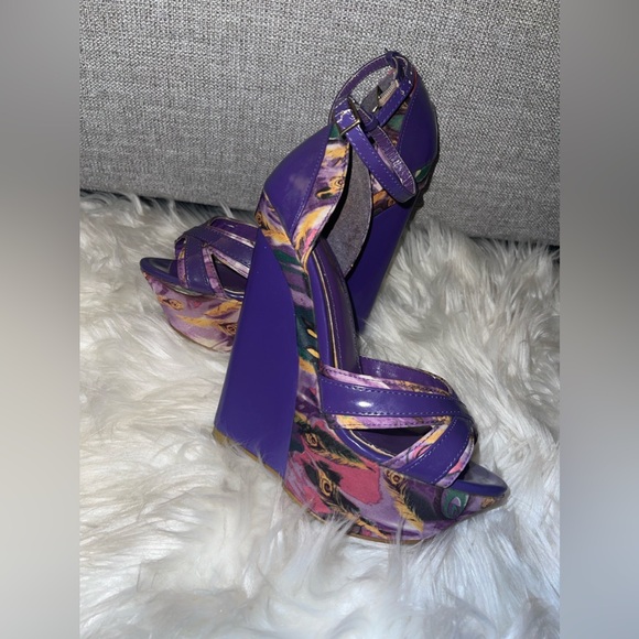NWT
Alba
Purple Print Selina Heel/ Wedges - Picture 7 of 17